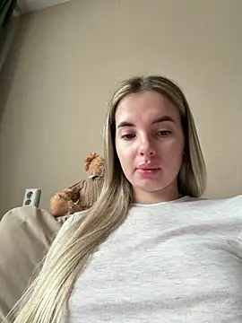 Donna Evans online show from April 23, 3:47 am