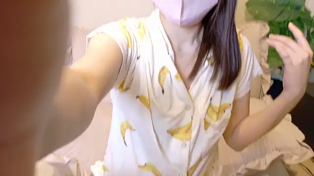 SUZU  online show from April 22, 6:16 pm