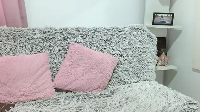 Snapshot of aliicee_m chatting on September 12, 8:16 pm aliicee m online show from September 12, 8:16 pm