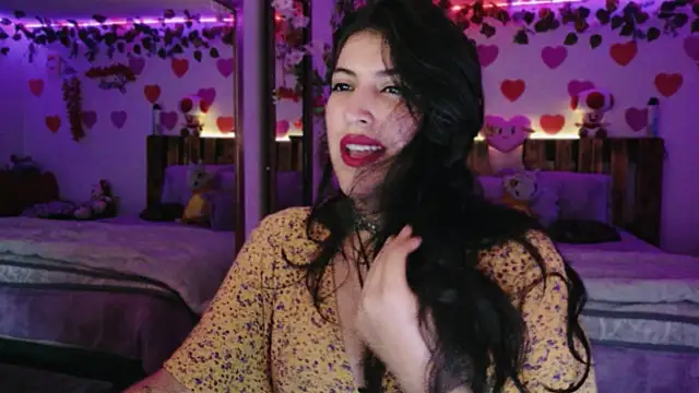 azahar  ziiz online show from April 26, 11:46 pm