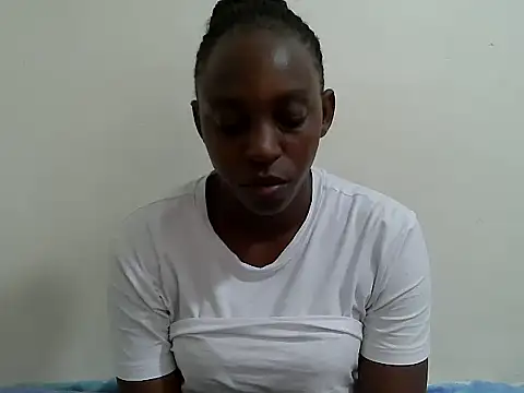 lizbela1 online show from April 28, 7:45 am