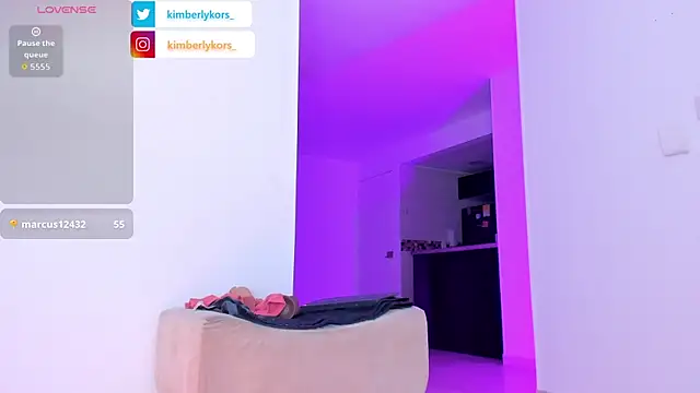 Kimberlykors online show from August 1, 10:39 am