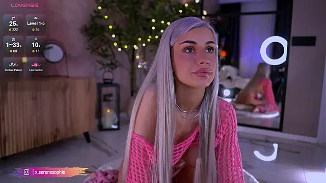 Serene Sophiex online show from April 26, 9:34 pm