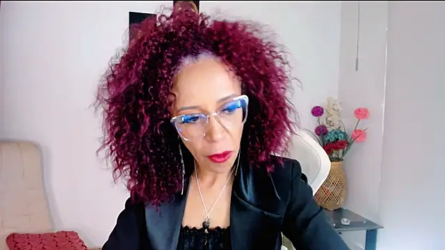 Snapshot of ScarlettMalbec chatting on September 27, 9:33 pm ScarlettMalbec online show from September 27, 9:33 pm