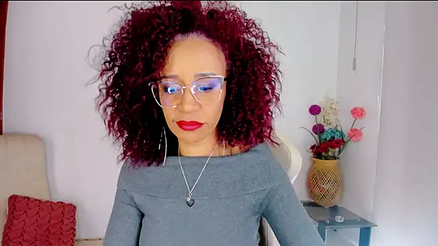 Snapshot of ScarlettMalbec chatting on September 22, 8:29 pm ScarlettMalbec online show from September 22, 8:29 pm