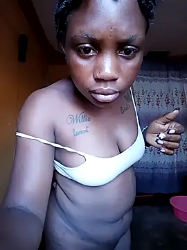 Snapshot of booty_big chatting on October 4, 5:02 am booty big online show from October 4, 5:02 am