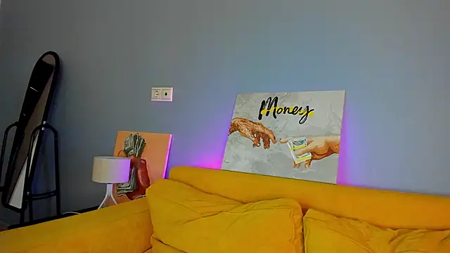 Patricia Cox online show from April 7, 4:47 am