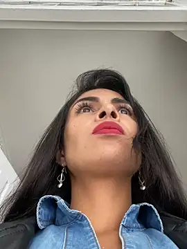 Astrid-- online show from April 23, 7:38 pm