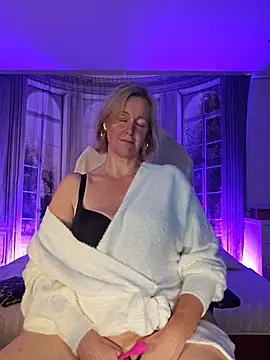 MarleneBloem online show from November 7, 4:01 pm