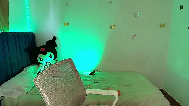 9 Fernanda 9 online show from April 25, 5:21 pm