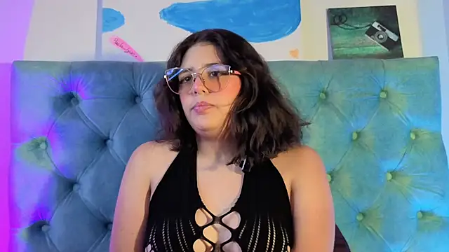 Paola Lyon  online show from March 9, 12:08 pm