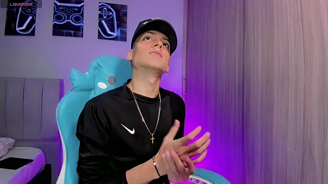 jake and joaquin online show from September 11, 3:51 am