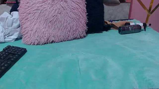 nadescomthxx online show from October 28, 4:02 pm