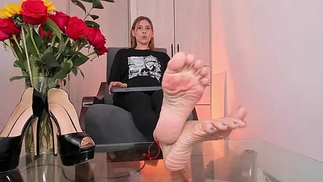 Mialenox online show from May 23, 9:13 pm
