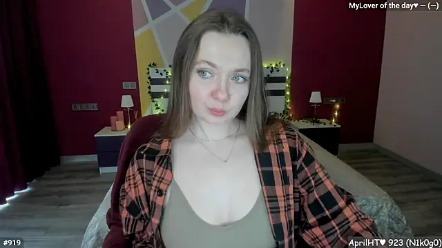 LizaGost online show from April 17, 11:45 am