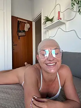 PaulinaSchubert1 online show from October 23, 1:17 pm