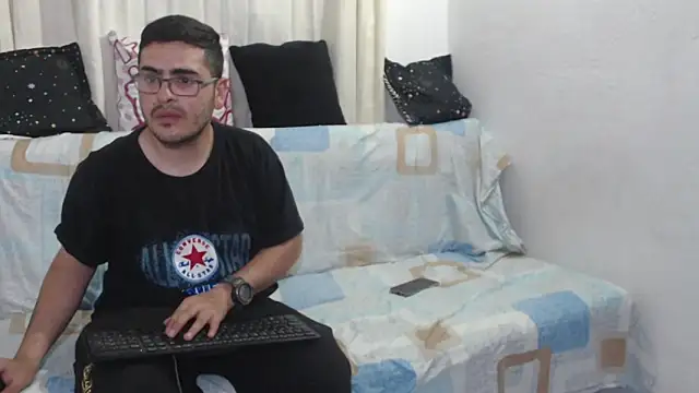 luxury sex 17 online show from April 26, 4:38 pm