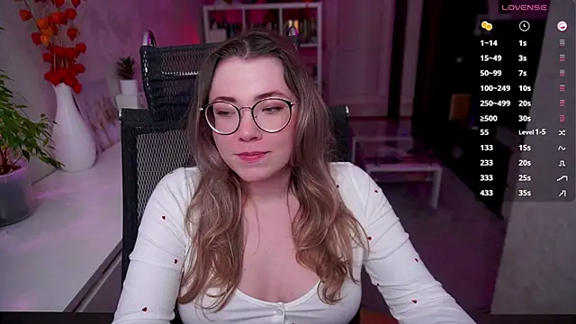 RemyCute online show from April 24, 7:38 pm