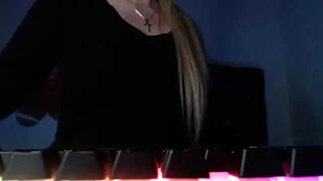 69liamilk69 online show from January 7, 5:11 am