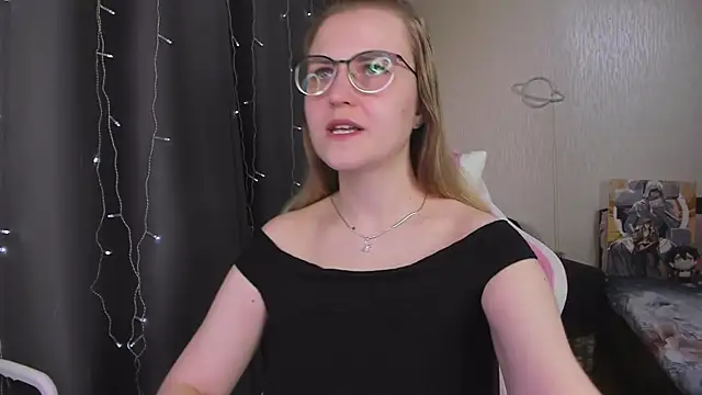 MissBrightShine online show from April 23, 12:29 pm