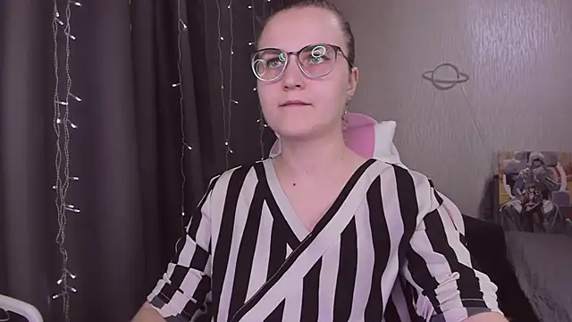 MissBrightShine online show from October 30, 12:06 pm