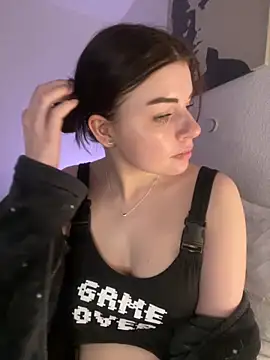 Snapshot of EllyNora chatting on October 2, 8:58 pm EllyNora online show from October 2, 8:58 pm