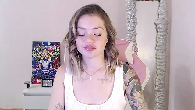 miaacatt online show from September 13, 5:37 am