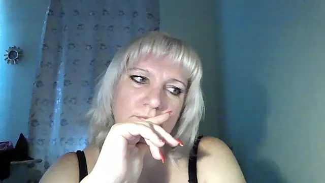 Snapshot of MeilomaWesa chatting on September 30, 10:54 am MeilomaWesa online show from September 30, 10:54 am
