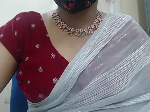 Lovely Siri 23 online show from December 13, 7:53 pm