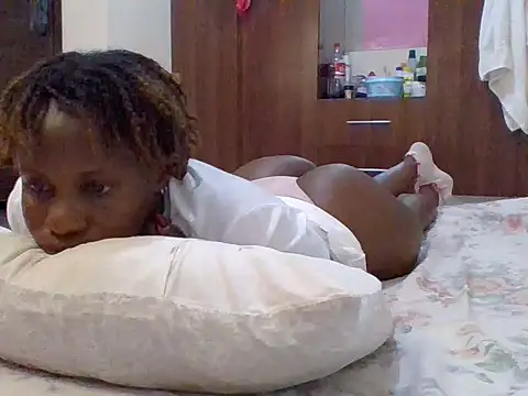 sweet-fancy online show from November 6, 8:26 pm