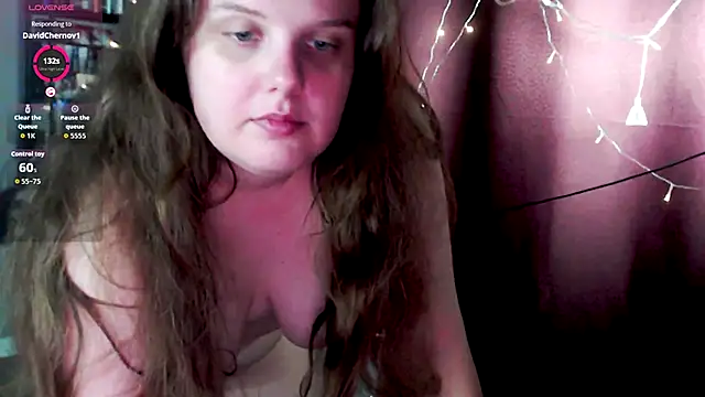 Snapshot of so_cute777 chatting on October 17, 1:09 am so cute777 online show from October 17, 1:09 am