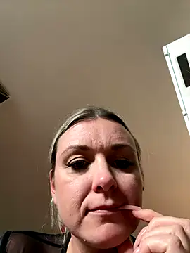 Bella-Tight online show from November 19, 10:59 am