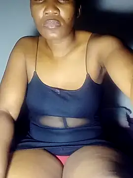 ebonyl online show from February 3, 8:45 pm