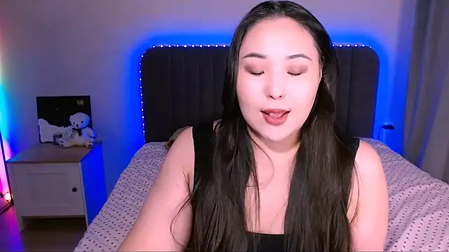 monabooty online show from February 24, 11:14 pm