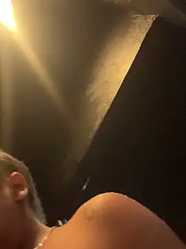 creamdreammmm online show from February 10, 3:20 am