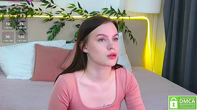 AmaliaBell online show from October 30, 1:45 pm