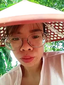   Mai-love19   online show from April 23, 9:17 am