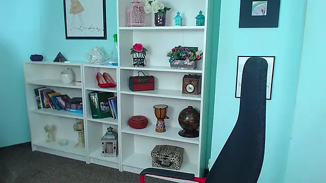 BrianaJoy online show from November 3, 6:17 am