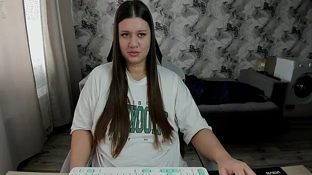 Lis Kollen online show from April 15, 4:24 am