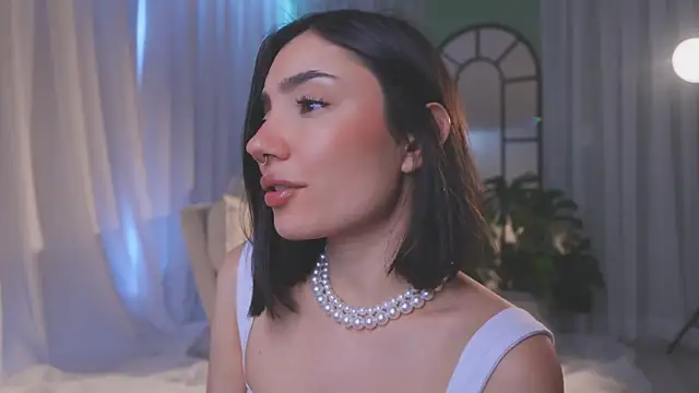 AmyArmstrong online show from February 16, 8:52 pm