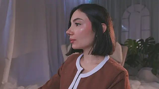 AmyArmstrong online show from April 20, 10:13 pm