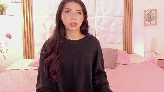 natalie jaensen online show from July 11, 7:47 pm