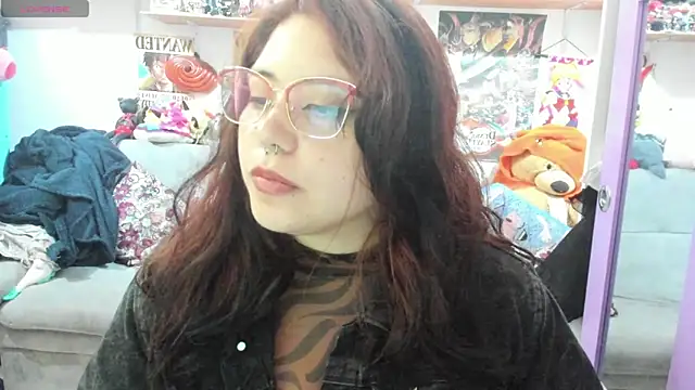 soficammy online show from September 19, 8:30 pm