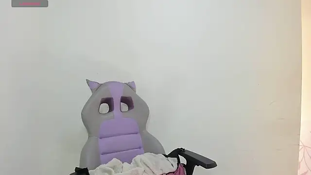 body brown online show from November 11, 4:48 pm