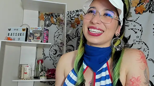 Snapshot of Laughing_Naty chatting on October 16, 3:42 am Laughing Naty online show from October 16, 3:42 am